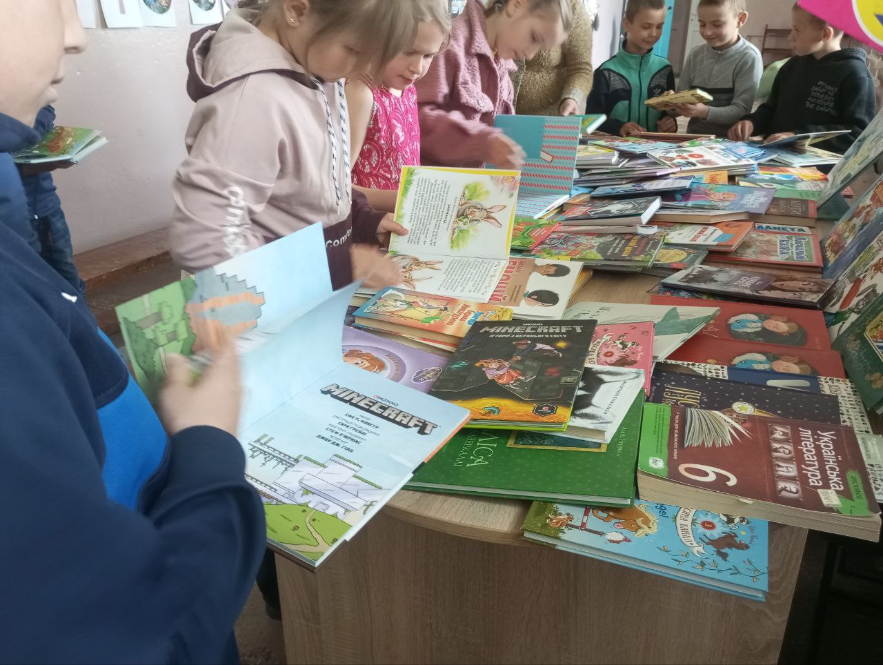 Комунальний заклад "Вихвостівська гімназія" Тупичівської сільської ради